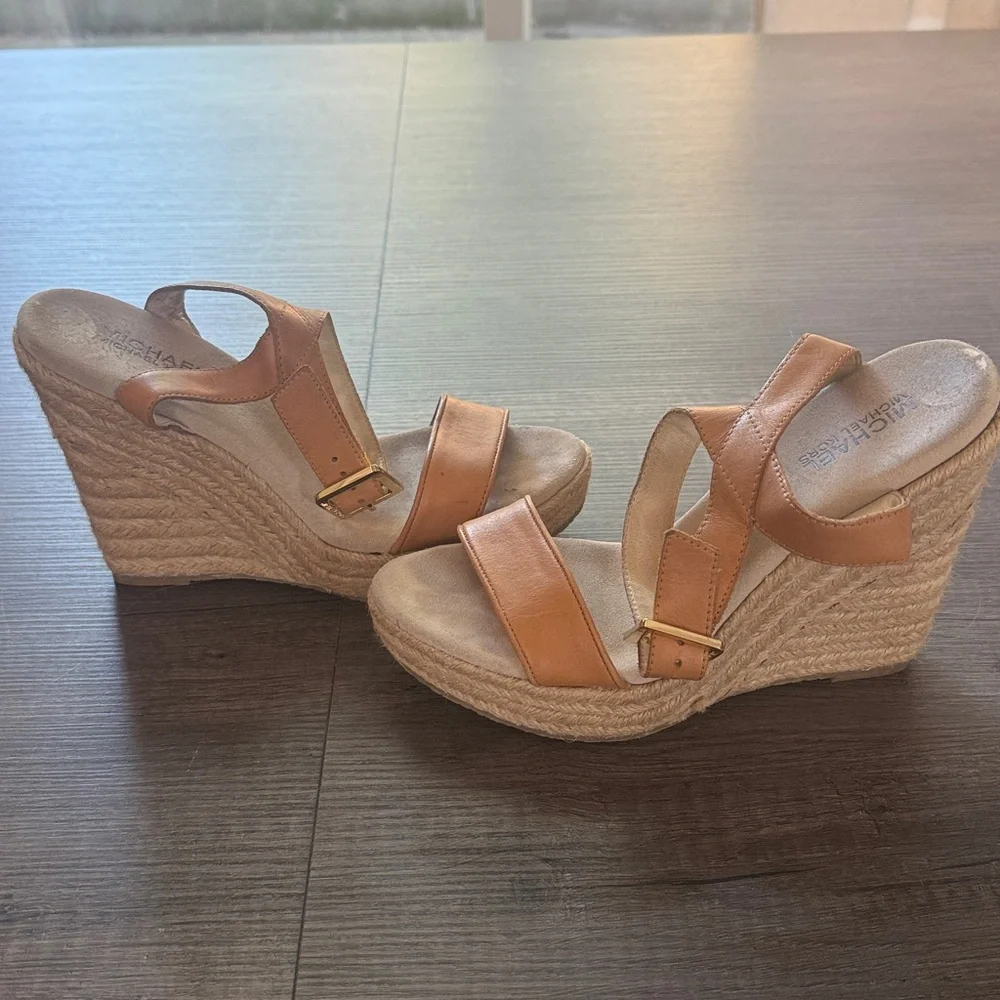 Michael Kors Camel Leather Espadrille Wedge Sandals G Buckle Ankle Strap Size 8